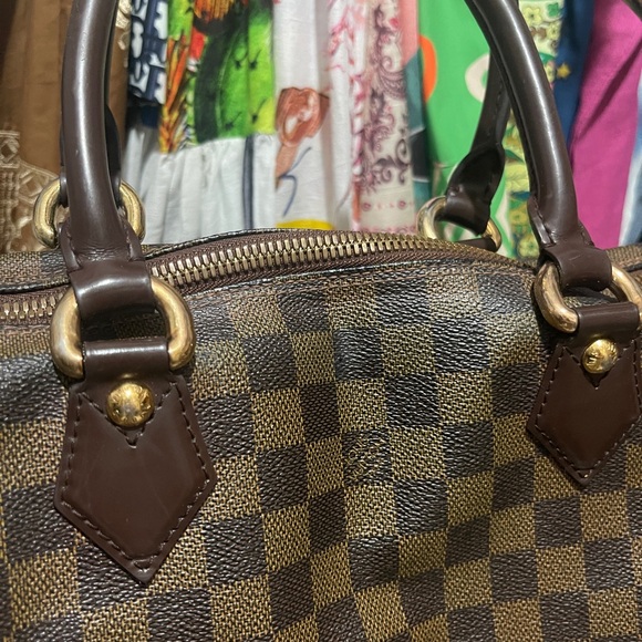 Louis Vuitton Vintage Handbag - Picture 8 of 16